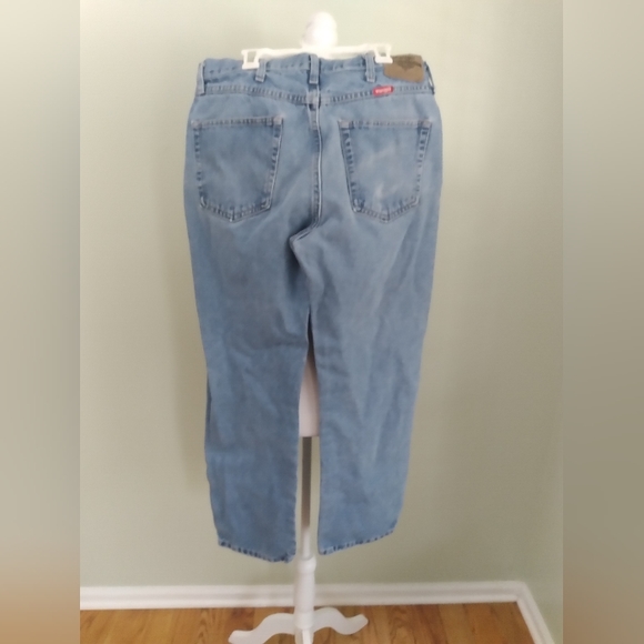 2/$15 Wrangler 34 x 30 Regular Fit Jeans - Picture 2 of 5